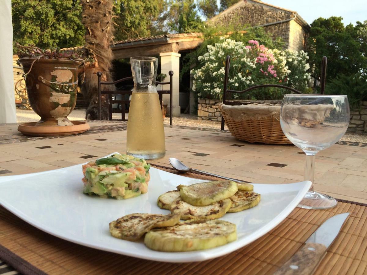 Bed and Breakfast Le Coing Des Vignes Mauressargues Экстерьер фото